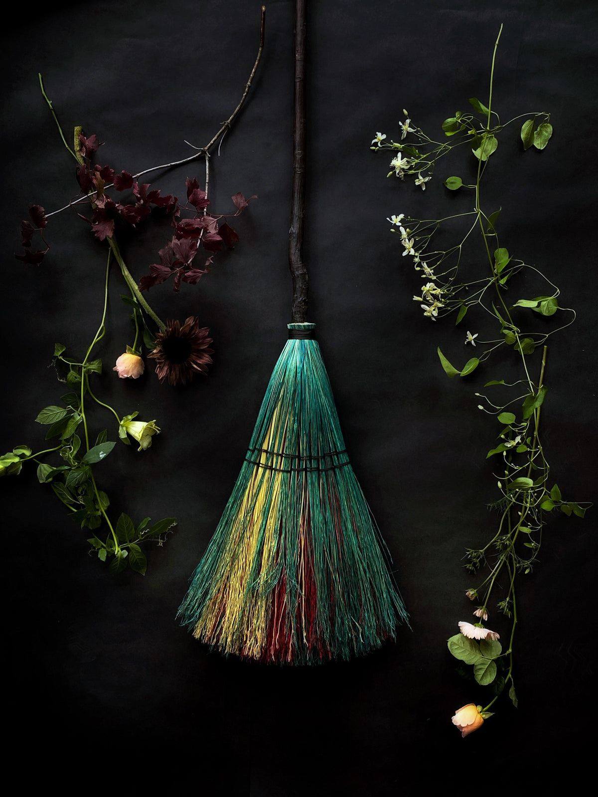 "Big Boss Witch" Brooms Gothic Cottagecore  – Functional Natural Broomcorn Sweeper